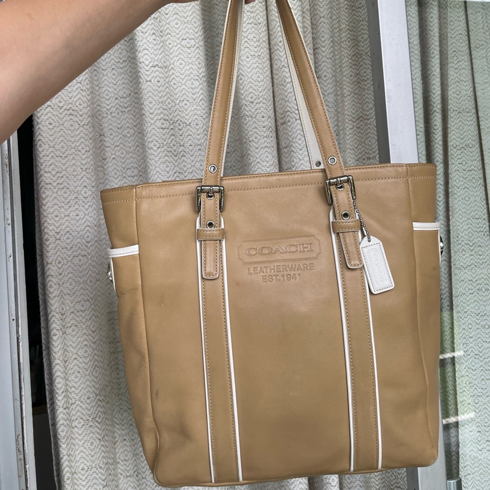 Coach Beige Leather Shoulder Bag with White Trim